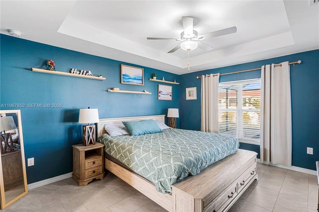 2013 NW Juanita Pl, Cape Coral, FL 33993