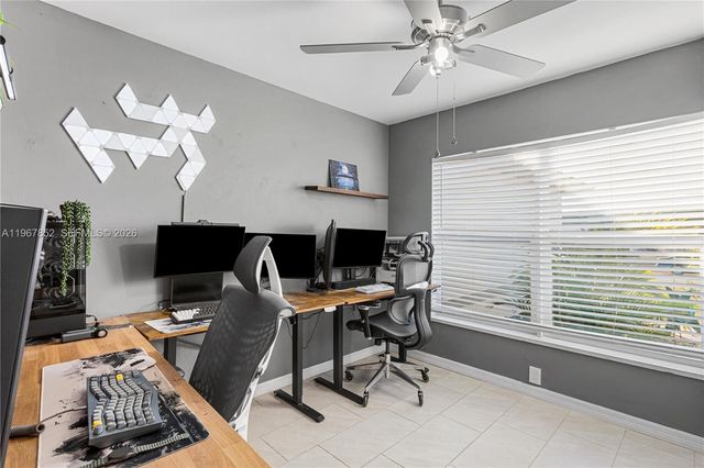 2013 NW Juanita Pl, Cape Coral, FL 33993