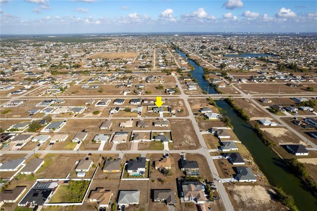 2013 NW Juanita Pl, Cape Coral, FL 33993