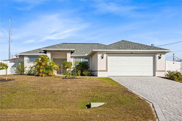2013 NW Juanita Pl, Cape Coral, FL 33993