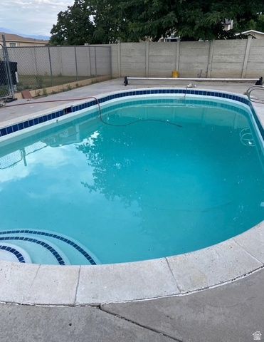 6622 S GEORGIA DR, West Jordan, UT 84084