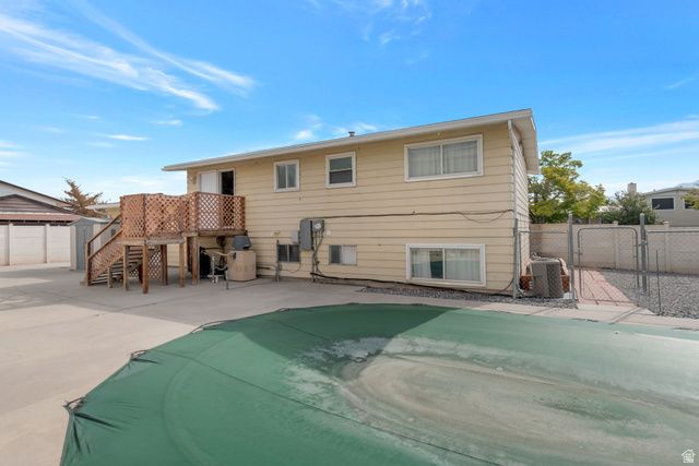 6622 S GEORGIA DR, West Jordan, UT 84084