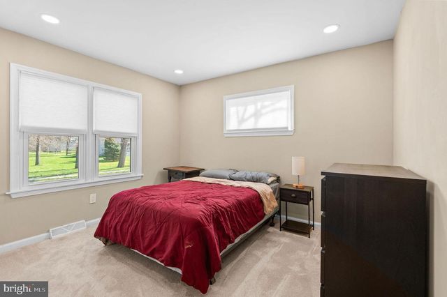 2972 MADISON AVE, Abington, PA 19001