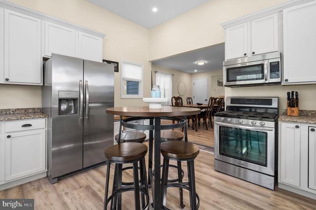 2972 MADISON AVE, Abington, PA 19001