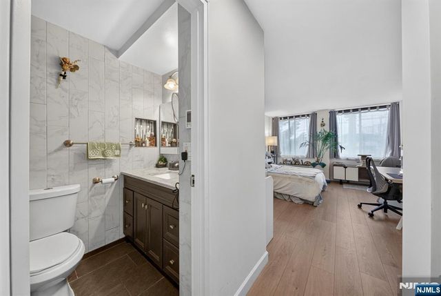 300 Winston L22, Cliffside Park, NJ 07010