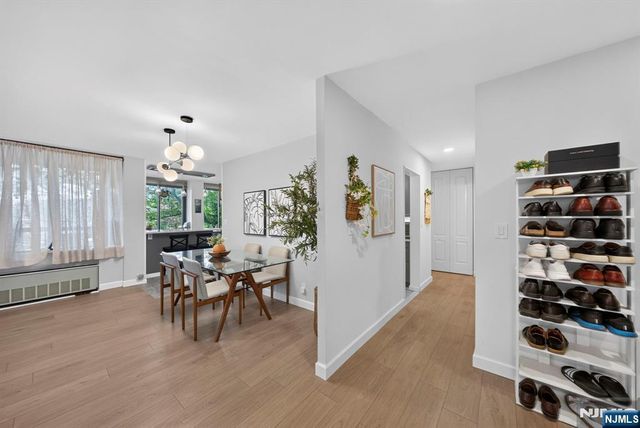 300 Winston L22, Cliffside Park, NJ 07010