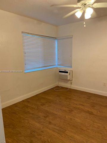 1995 Marseille Dr 5, Miami Beach, FL 33141