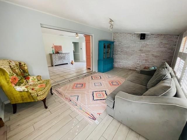 2208 ROBINSON AVENUE, Sarasota, FL 34232