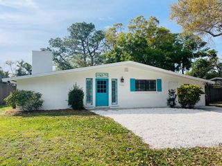 2208 ROBINSON AVENUE, Sarasota, FL 34232