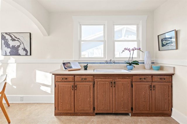 938 Masonic Ave, Albany, CA 94706