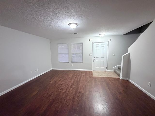 10075 CHARIDEN DR, Unincorporated, TN 38016