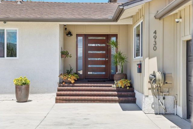 4930 September, San Diego, CA 92110