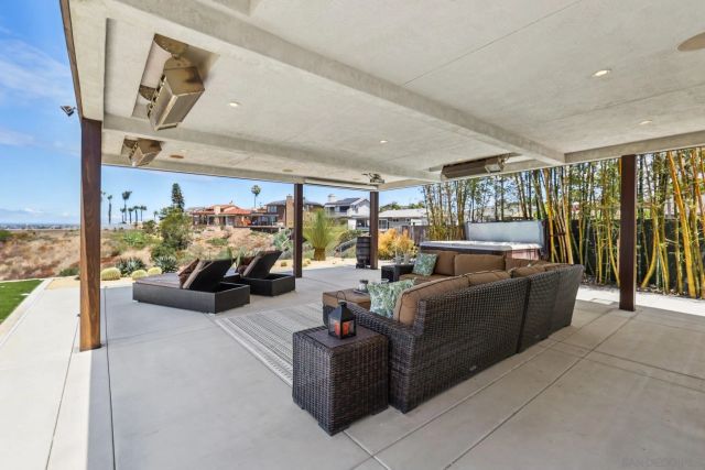 4930 September, San Diego, CA 92110