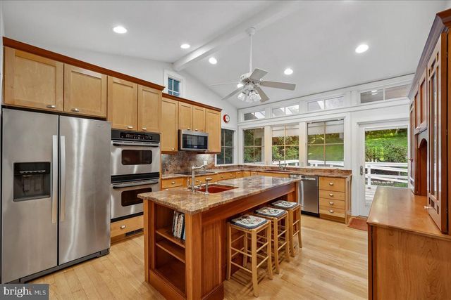6501 PYLE RD, Bethesda, MD 20817