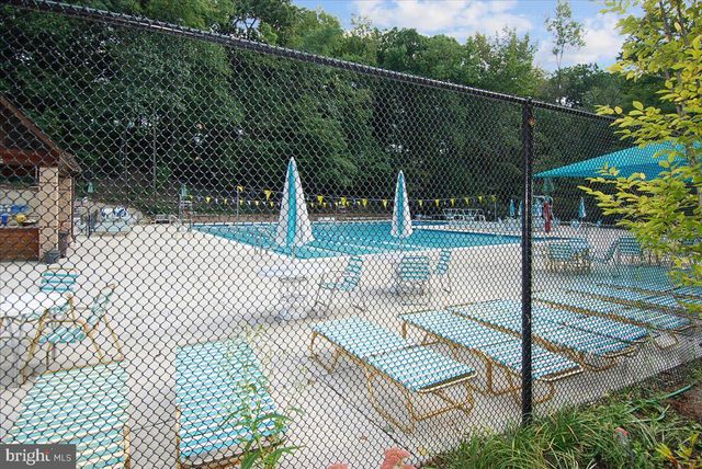 6501 PYLE RD, Bethesda, MD 20817
