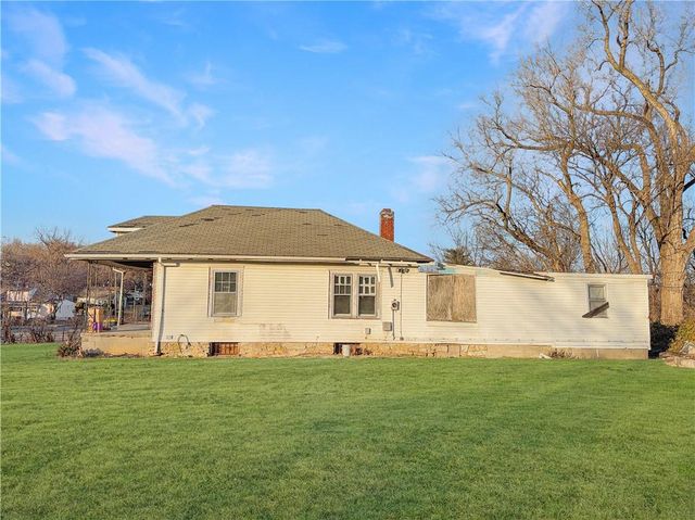 3023 Cleveland Avenue, Kansas City, MO 64128