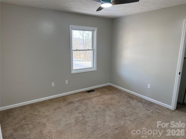 628 Hidden View Loop, Marion, NC 28752