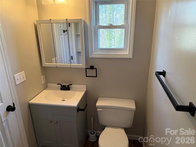 628 Hidden View Loop, Marion, NC 28752