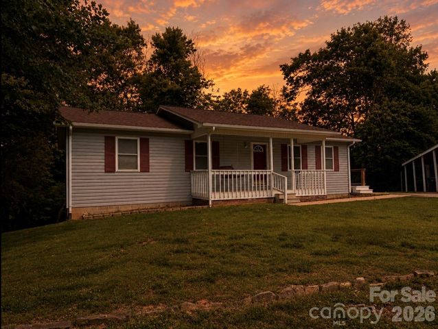 628 Hidden View Loop, Marion, NC 28752