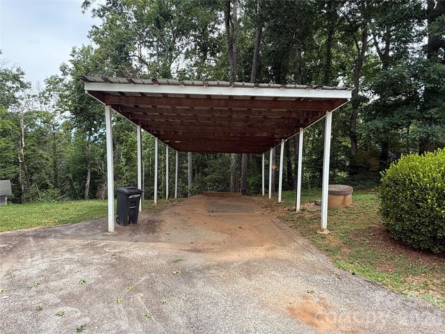 628 Hidden View Loop, Marion, NC 28752
