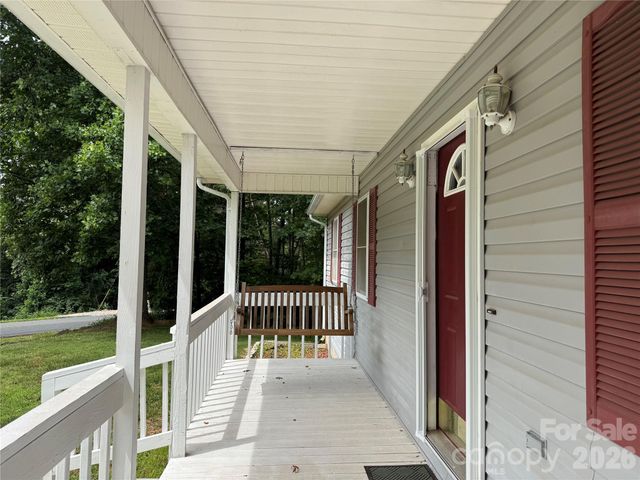 628 Hidden View Loop, Marion, NC 28752