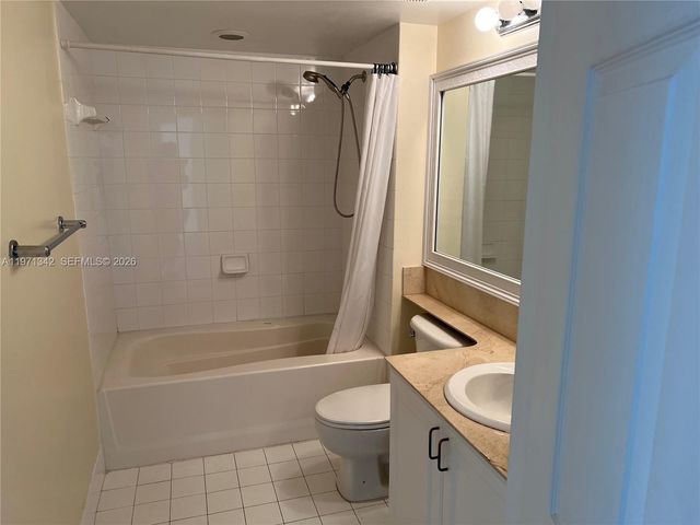 1155 Brickell Bay Dr 1107, Miami, FL 33131