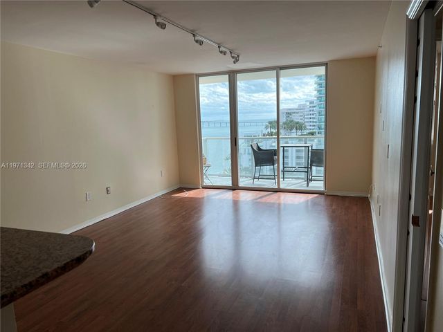 1155 Brickell Bay Dr 1107, Miami, FL 33131