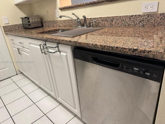 1155 Brickell Bay Dr 1107, Miami, FL 33131