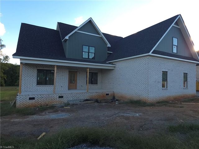 7605 Dovefield Drive, Stokesdale, NC 27357
