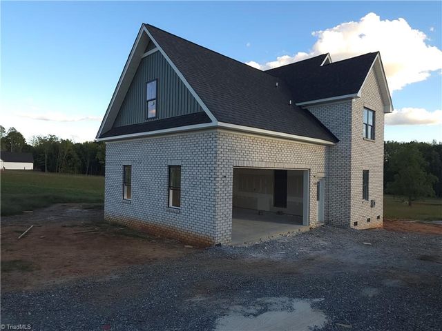 7605 Dovefield Drive, Stokesdale, NC 27357