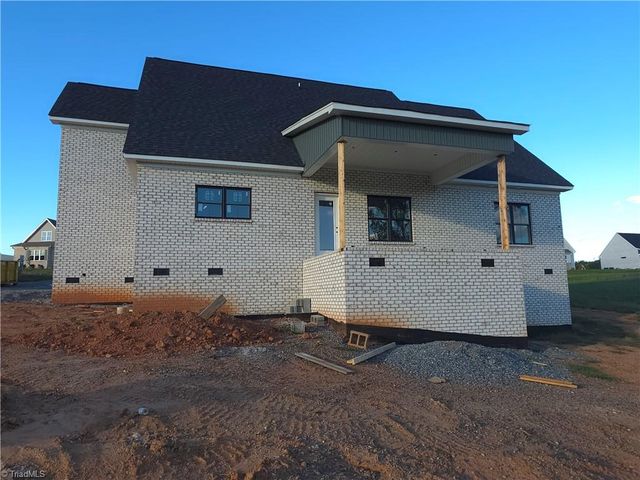 7605 Dovefield Drive, Stokesdale, NC 27357