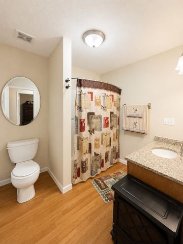 725 Calvert Ridge Rd, Westmoreland, TN 37186