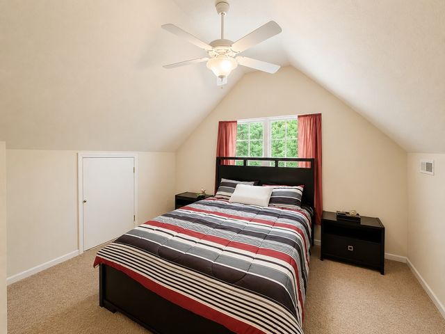 725 Calvert Ridge Rd, Westmoreland, TN 37186