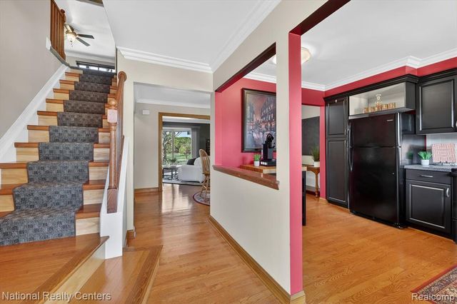 3920 Old Creek Road, Troy, MI 48084