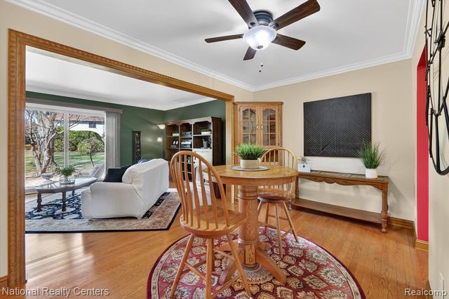 3920 Old Creek Road, Troy, MI 48084