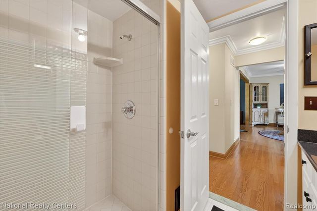 3920 Old Creek Road, Troy, MI 48084