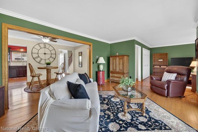 3920 Old Creek Road, Troy, MI 48084