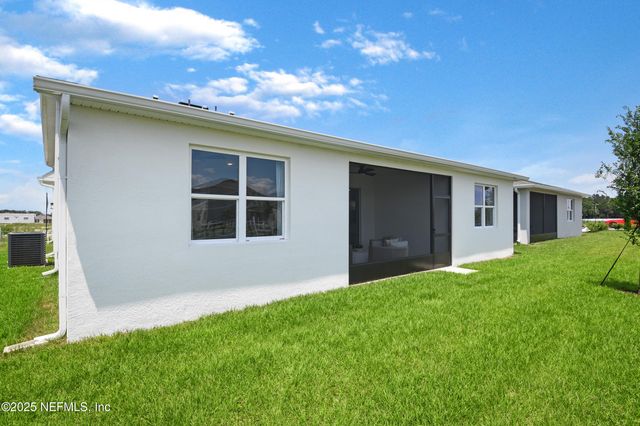 335 ALEXANDRITE Street, Deland, FL 32720