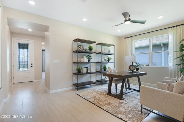 335 ALEXANDRITE Street, Deland, FL 32720