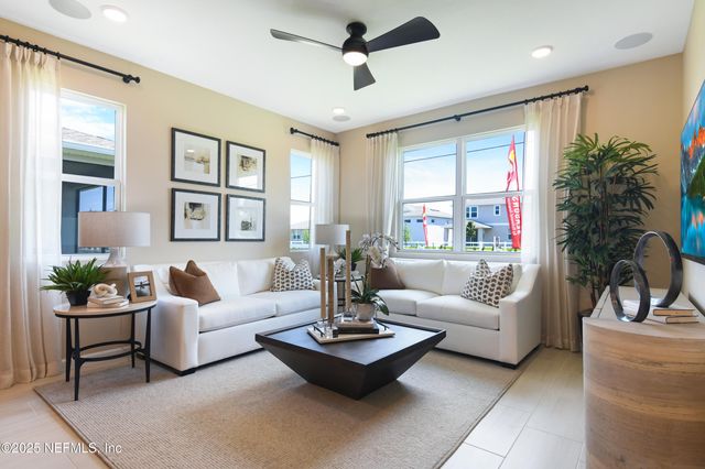 335 ALEXANDRITE Street, Deland, FL 32720