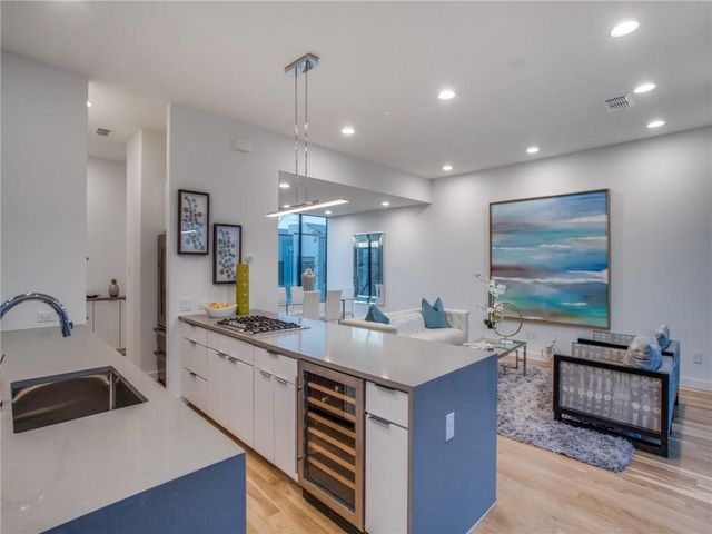 5225 Crestfield Place, Dallas, TX 75206