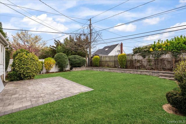 3704 Locust Avenue, Seaford, NY 11783