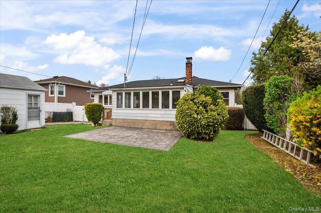 3704 Locust Avenue, Seaford, NY 11783