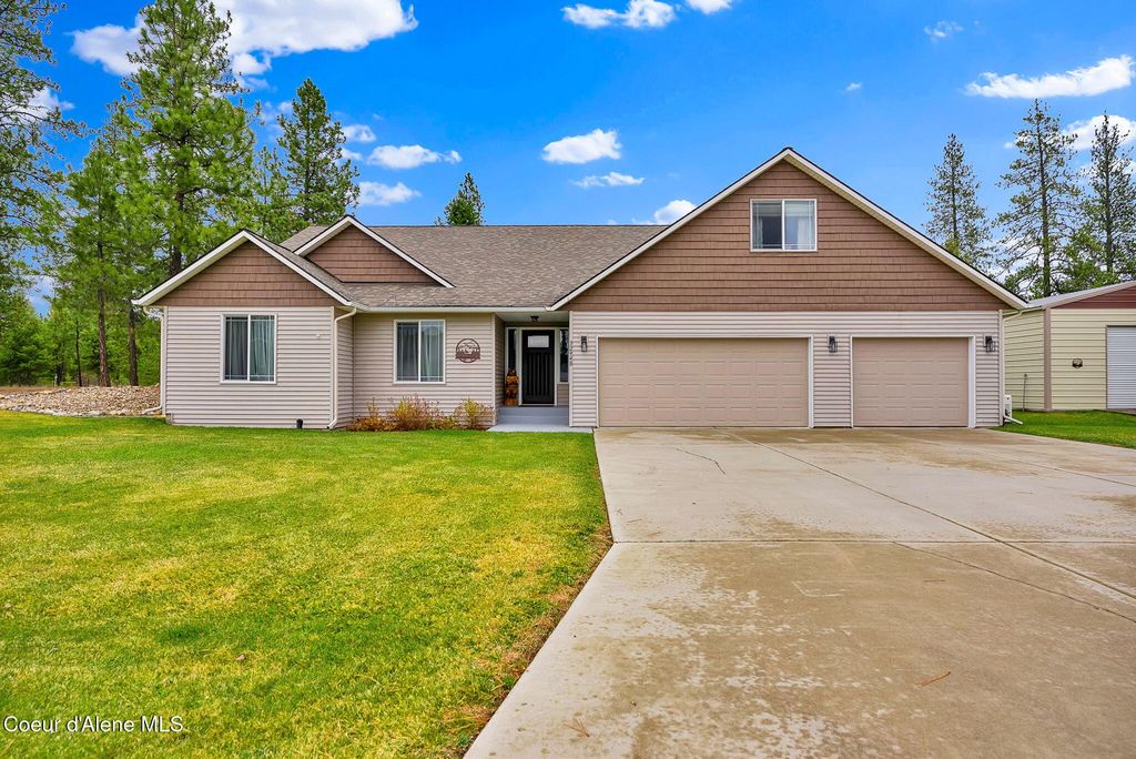 32948 N 16TH AVE, Spirit Lake, ID 83869