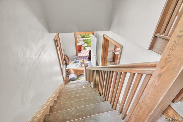 1029 E Holland Avenue, Saginaw, MI 48601