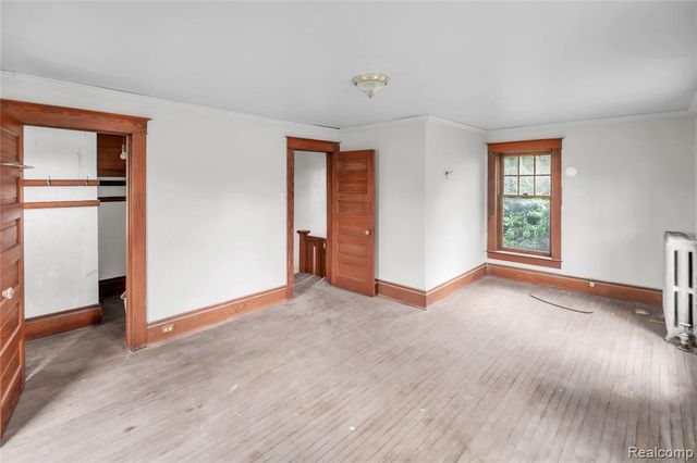 1029 E Holland Avenue, Saginaw, MI 48601