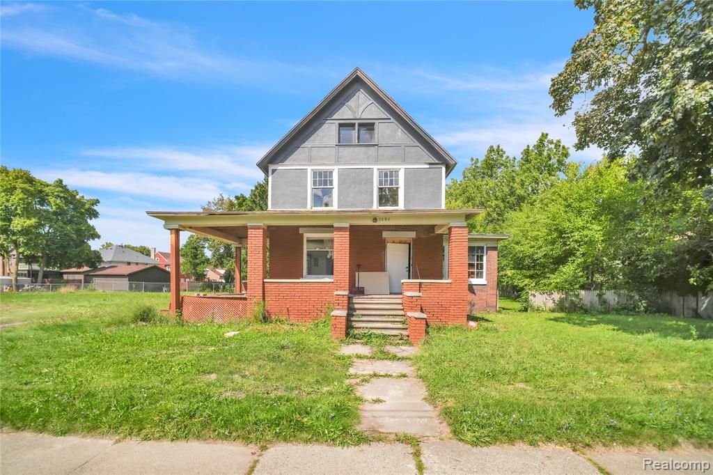 1029 E Holland Avenue, Saginaw, MI 48601