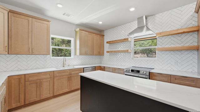 1361 PRIMROSE PATH, Canyon Lake, TX 78133