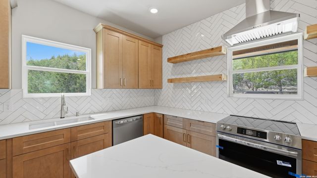 1361 PRIMROSE PATH, Canyon Lake, TX 78133