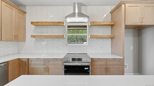 1361 PRIMROSE PATH, Canyon Lake, TX 78133